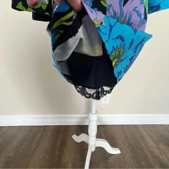 Trina Turk Winnie Wild Flower Faille Bell-Sleeve Dress NWT Sz 0 - Picture 8 of 9